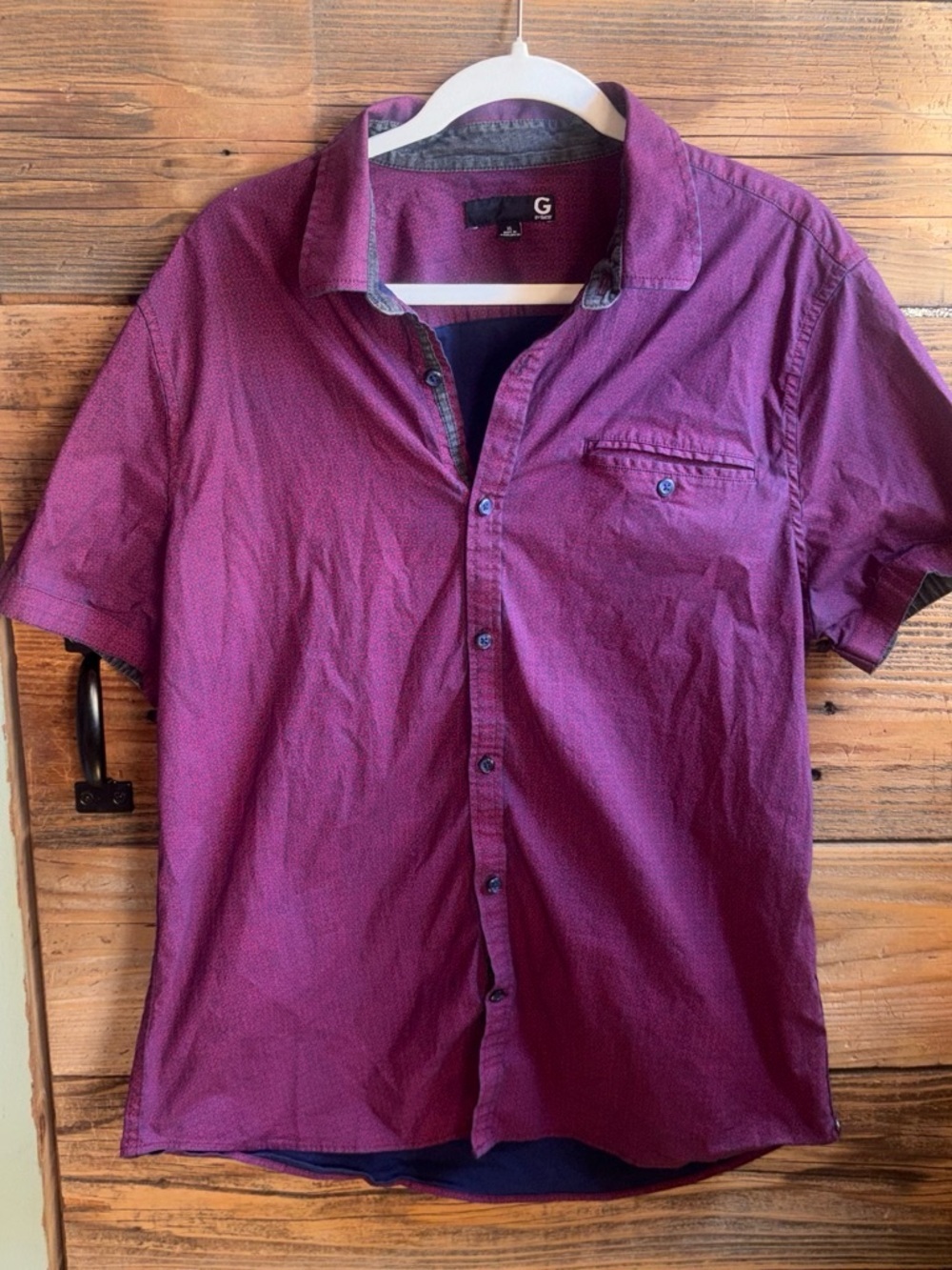G by Guess Men's Short-Sleeve Button-Up Shirt in Deep Plum